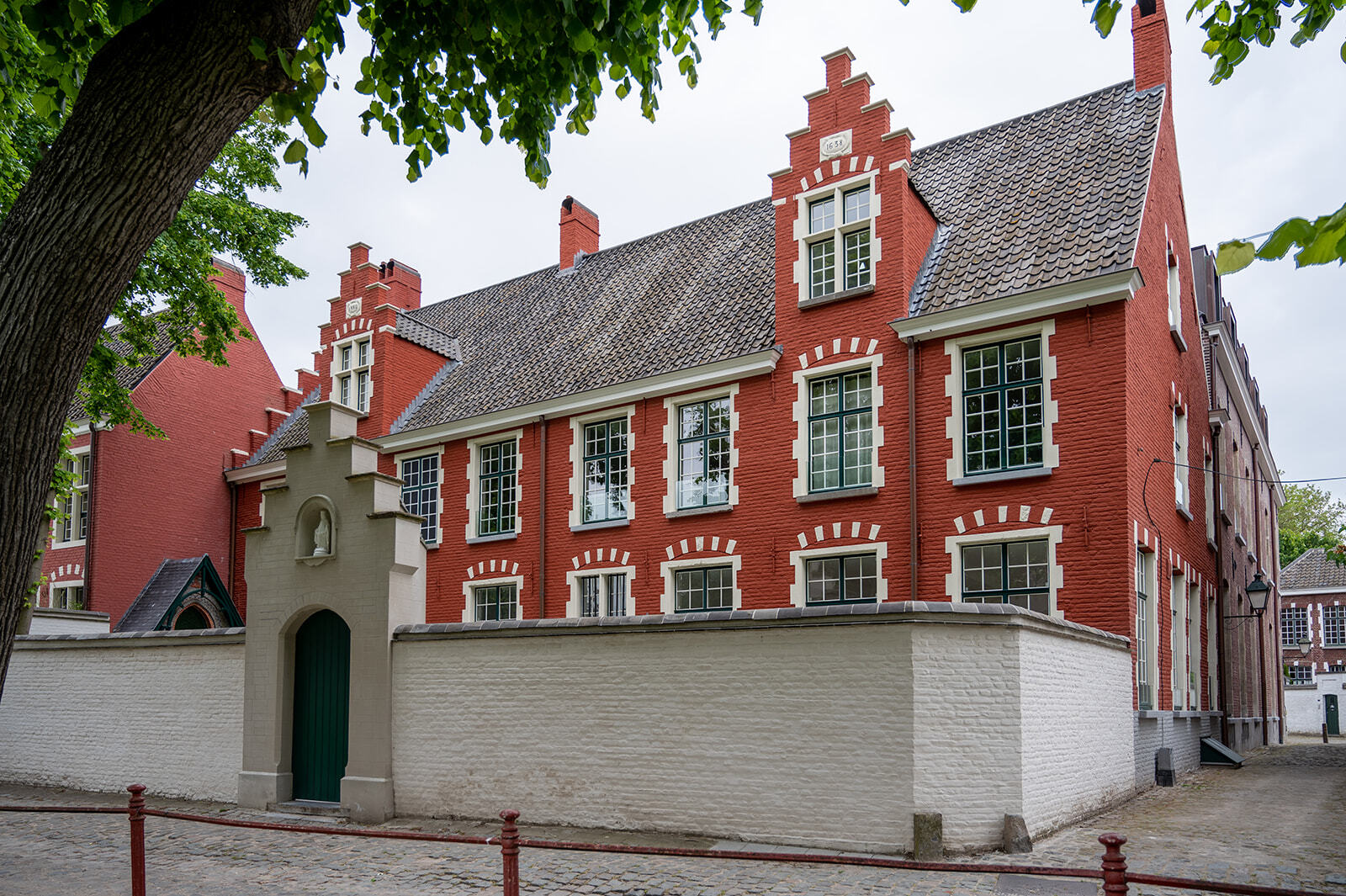 Dervaux 0080 websize 1 1